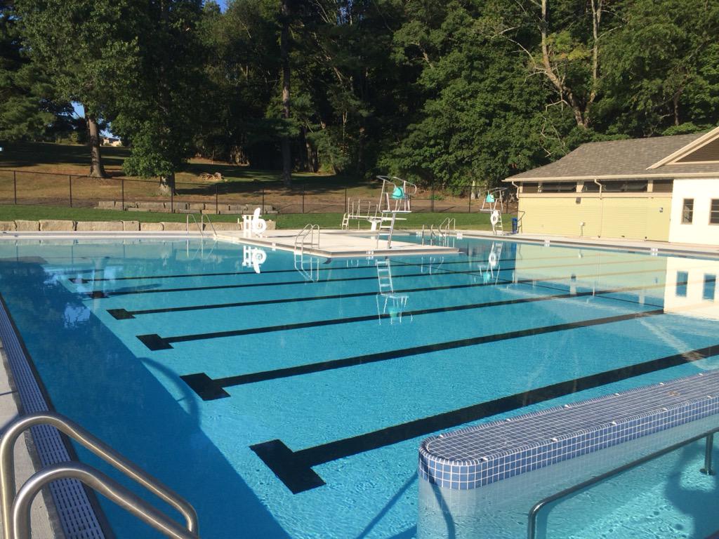 RJPelchat's tweet photo. A lot of hard work, and finally tomorrow the #BelmontMa Pool will open! http://t.co/NSb8mJF7g7