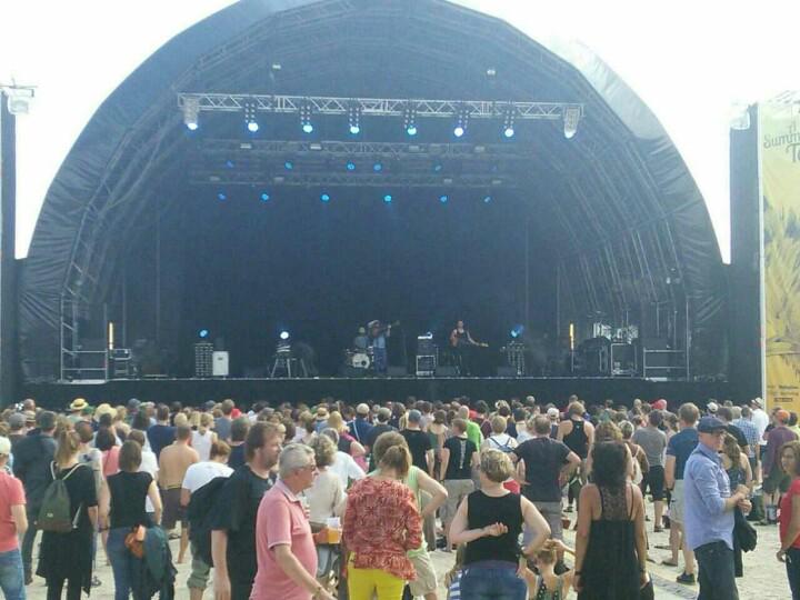 HobbyQS's tweet photo. Musik fängt an!
Auf zur Bühne, ist schon Höchste Eisenbahn!
#asummerstale15 http://t.co/dIo5zlgulW
