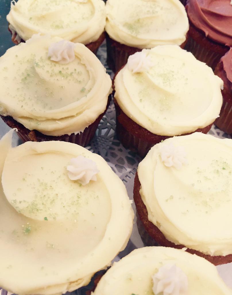 embakeryfl's tweet photo. A little lemon sunshine on this rainy morning! #WDW #disney #vegan #glutenfree #whatveganseat http://t.co/kohvt3UpZL