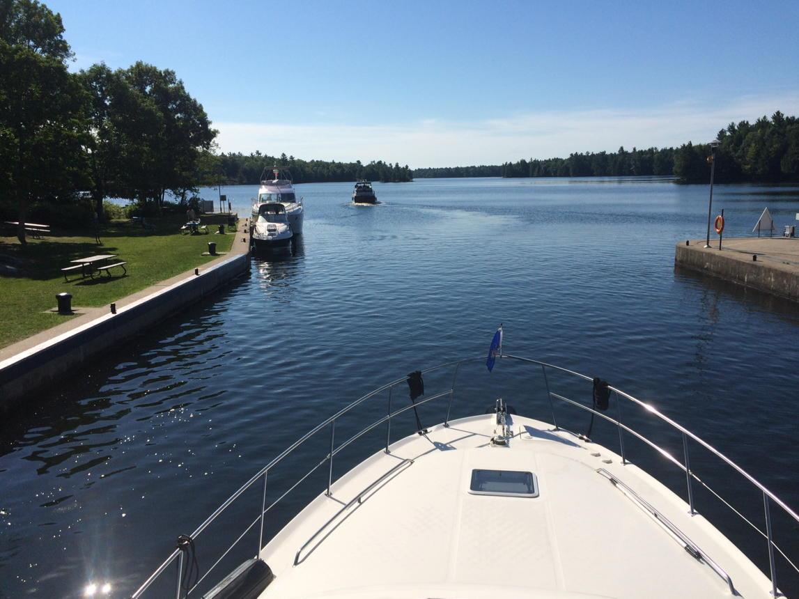 BoatingBoogaboo's tweet photo. Pulling out of the topside of #SwiftRapids Lock #43 of the beautiful #TrentSevernWaterway
#LoveBoating 🚣🏻 http://t.co/jnoQw2uk9J