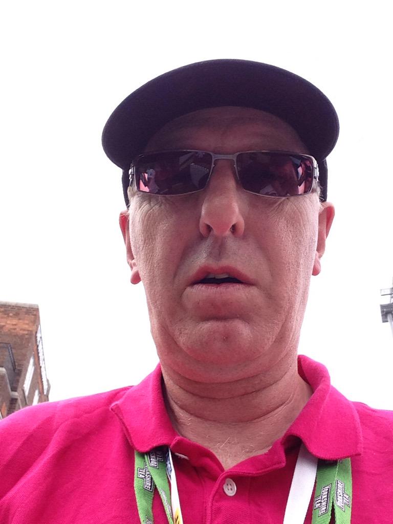 MalcolmTownroe's tweet photo. #myinvetecashes http://t.co/4u3Xn2arj1