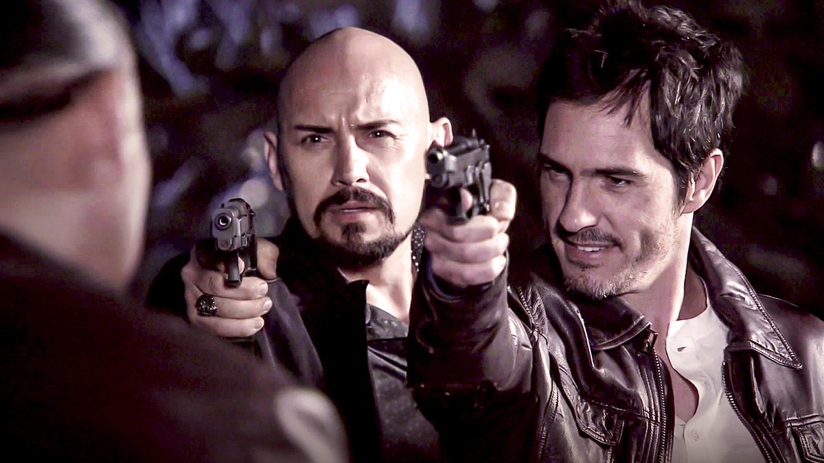 SrDeLosCielosTV's tweet photo. Llegó la hora de ver de qué lado masca la iguana en #ESDLC3 @MauOchmann @RafaAmayaNunez @FernandaCGA @CVillaloboss http://t.co/xiZkMIFucd