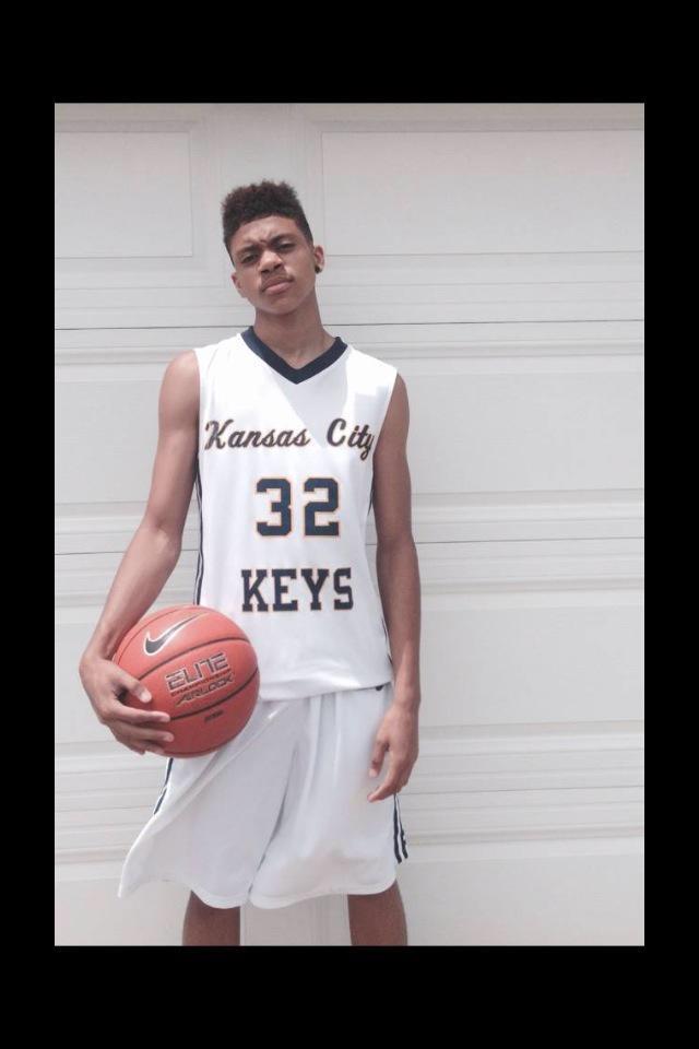 KeyLifeHoops's tweet photo. ๐Happy Birthday๐ @RjLawrence3 ๐๐ฅ๐ฅ๐ฅ๐ฏ๐ฏ๐ฏ #KeyGang #KeysNation Enjoy Your Day Yo!! http://t.co/ueFteDNYdv