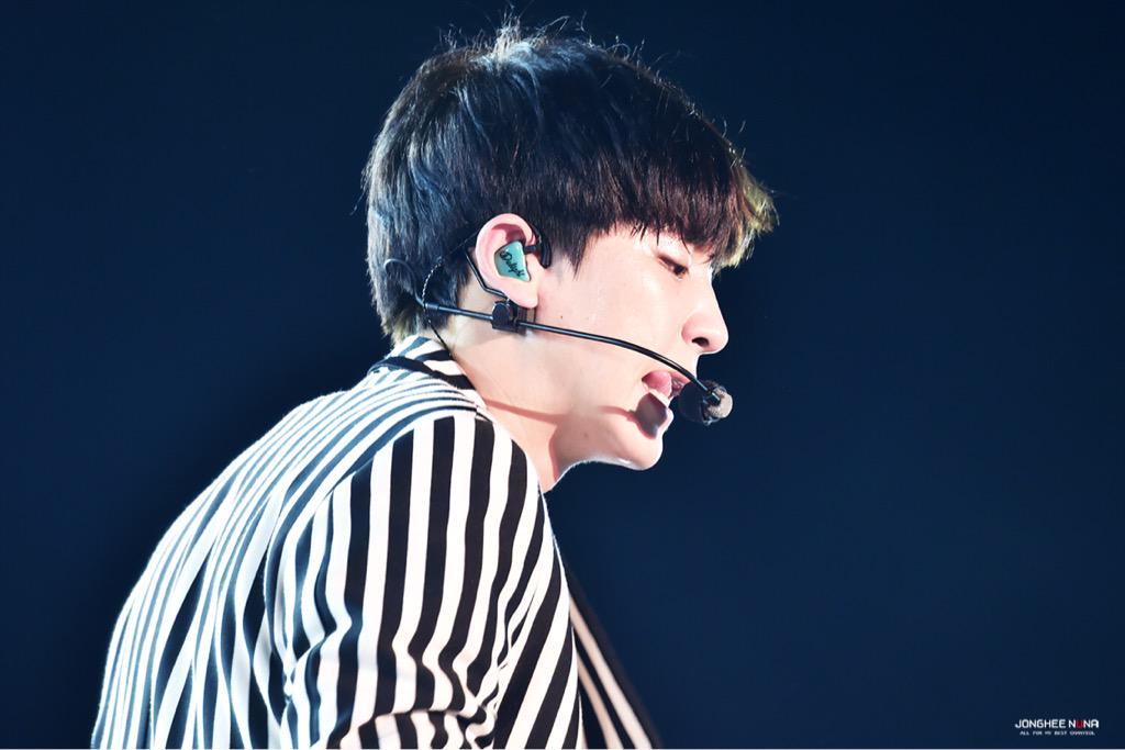 realjonghee048's tweet photo. #CHANYEOL #찬열 150801 The EXO'luXion in ChengDu 53 http://t.co/htAmTzfCnm