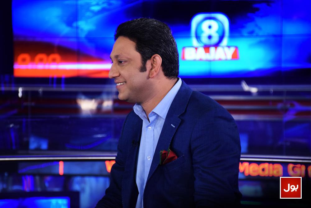 BOL8Bajay's tweet photo. BTS of #8Bajay first show on #BOLNews with @FaysalAzizKhan @AmirZia1 @nasirchughtai01 and @NazirLeghari http://t.co/H2aUgEwY6Q