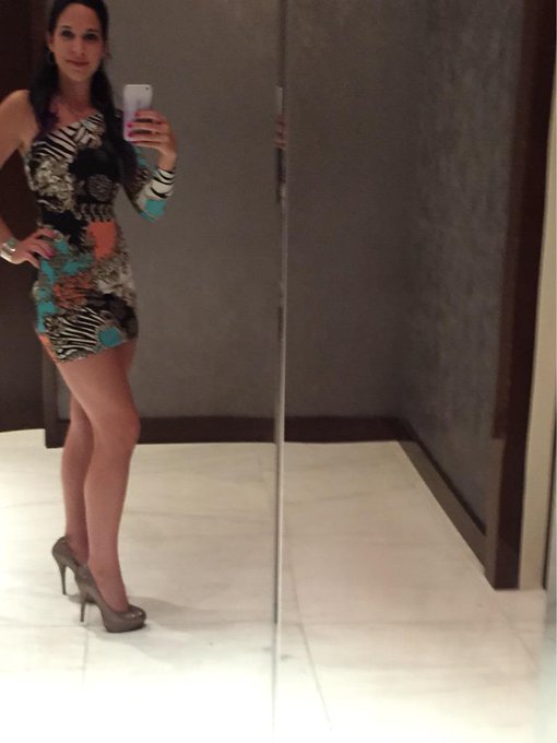 Happy Friday!! Doing a couple updates on my laptop, then I'll be on @MyFreeCams @MobileMFC hope you can<a href="/tag/onmfc"class="tags"><span>#onmfc</span></a>