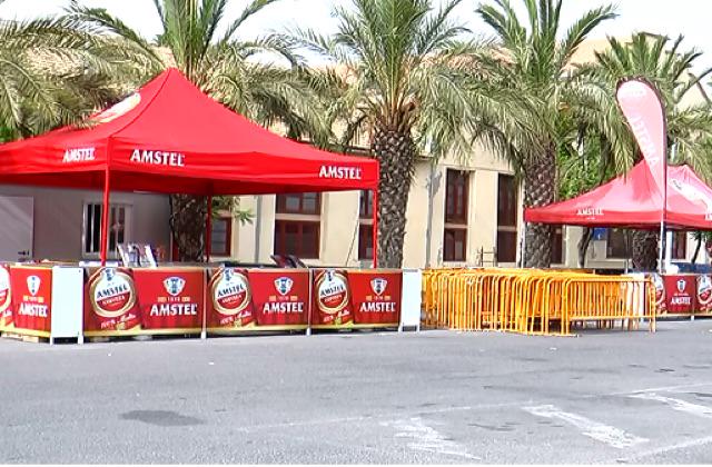 TeleElx's tweet photo. #DeVoreQueVenen: La Barraca #Elche restringe su aforo a 5.000 personas por motivos seguridad http://t.co/E578Hkq0TZ http://t.co/tVhfcWf33b