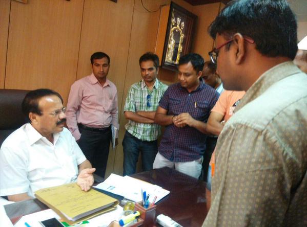 palakhetal's tweet photo. #ThankYouDVS @DVSBJP For Supporting DLF A Block Phase. Need Similar push from your side for B &amp; C Block.Thanks Sir. http://t.co/APcp5ysYcV