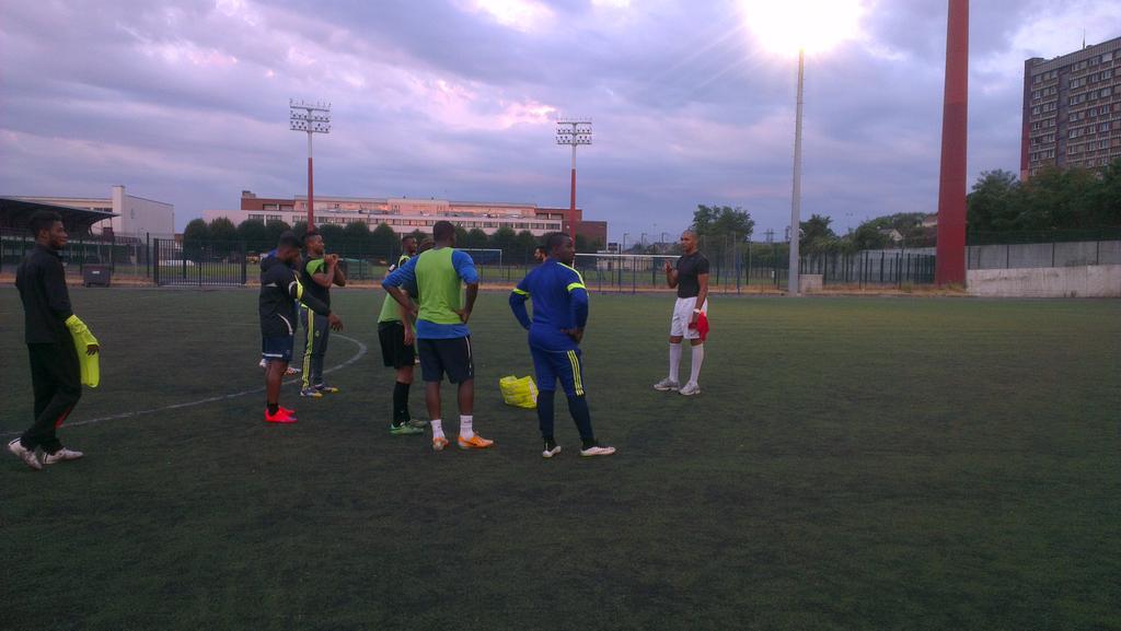 Fin de semaine, encore au travail. Pour finir demain match contre <a href="/USLUSITANOS/">US LUSITANOS</a> (cfa2) 15h à Ripert.