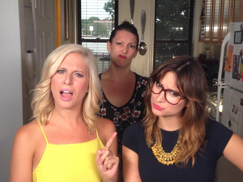 MeetJohnAndJane's tweet photo. Jane got some good dating advice from the gals of @DatesMates #crossover #webseries #onset #season2 http://t.co/KsMW6e3MVu