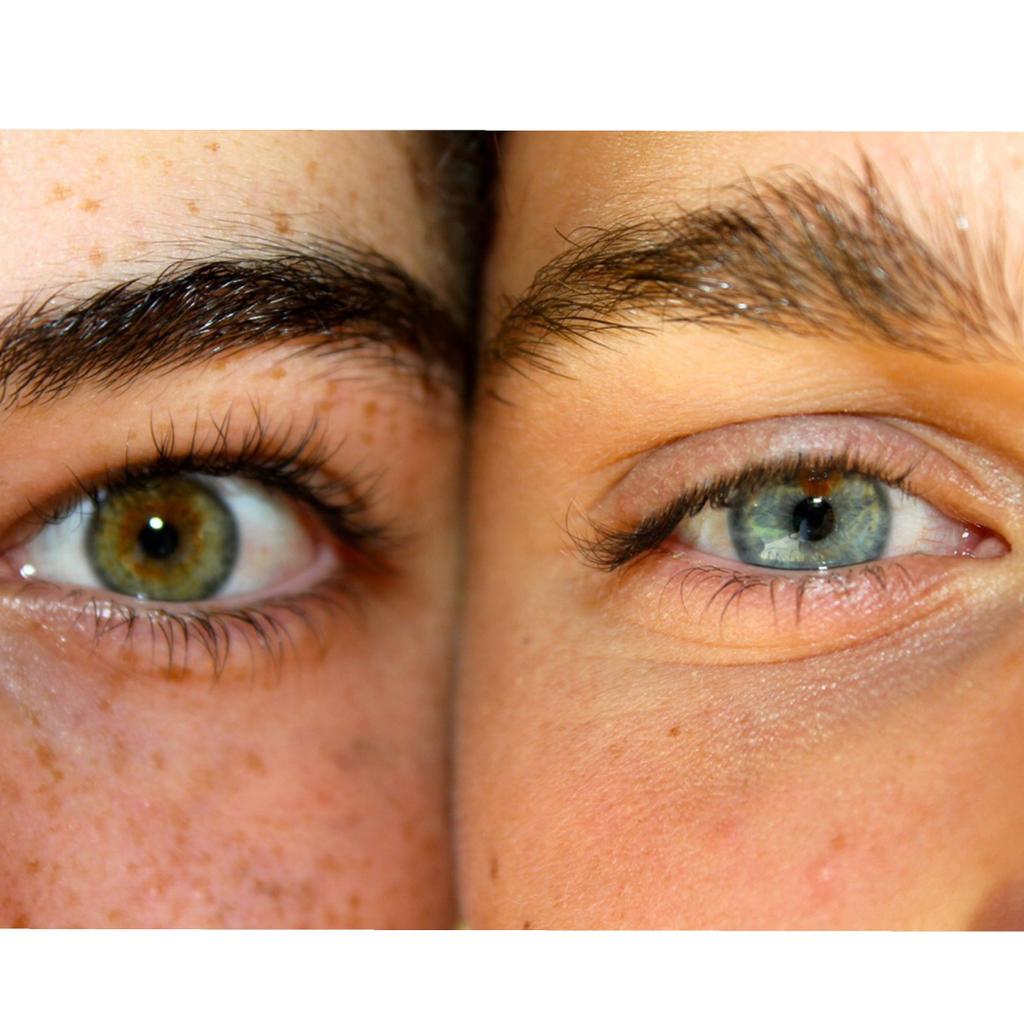 FedericoRussoo's tweet photo. Green and blue eyes 
Ph:@anisromdhane 
@saulnanni99 http://t.co/Nn8hrW8fQ9