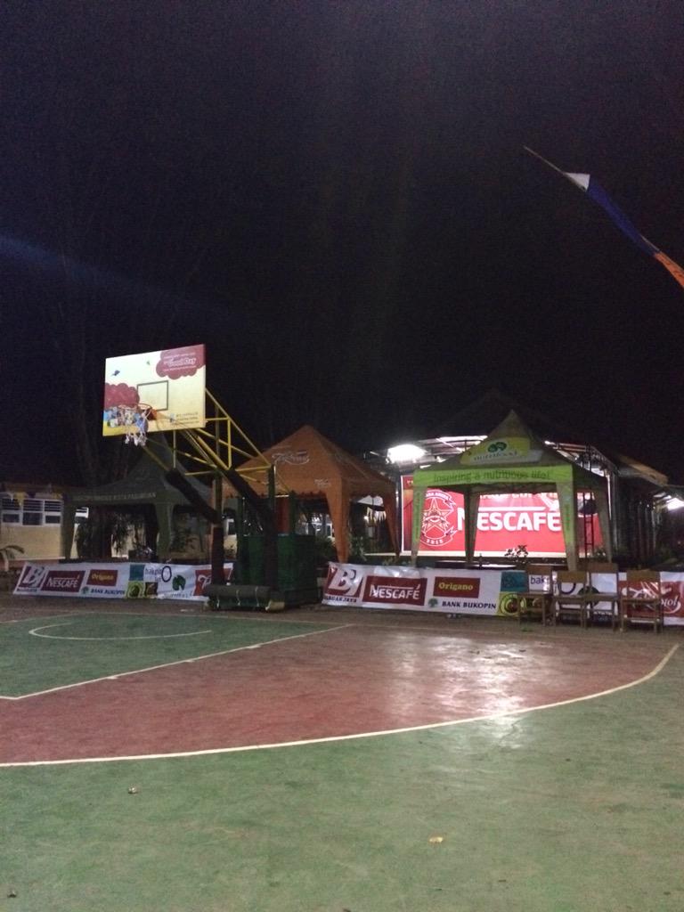 Suasana smaga arena ketika malam haro :)