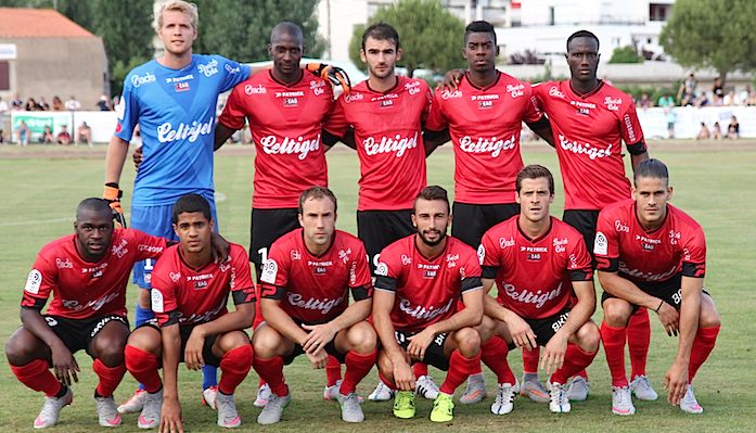 EAGuingamp's tweet photo. Le groupe pour #FCNAEAG
http://t.co/gaYdenwJN1 + http://t.co/zgElA3XTnm