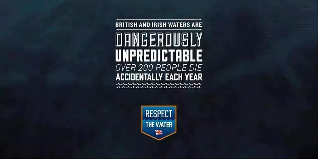 MPSKingstonTnC's tweet photo. It's a lovely hot evening. Don't spoil it by jumping into the Thames &amp; drowning. #StayDry #StayAlive #RespectTheWater http://t.co/gSWN8bIMka