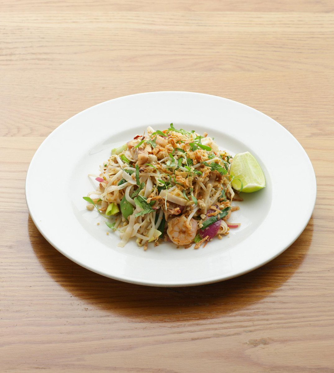it's pad-thai friday! try chicken &amp; prawn or yasai pad-thai. both equally as yummy #padthaifriday