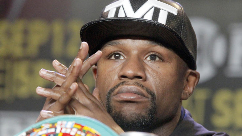 Floyd Mayweather tells Ronda Rousey to call him when she makes $300 million in 36 minutes lat.ms/1Dvnwfu