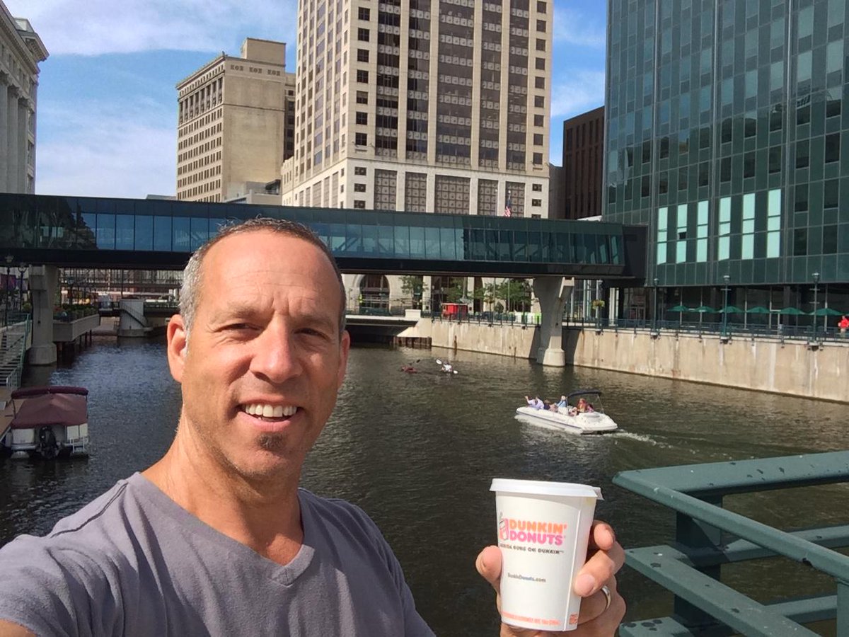 rogercpa's tweet photo. Another beautiful morning in Milwaukee at @_BetaAlphaPsi Annual Meeting! #BAPAM15 http://t.co/fWSMQtuyRL