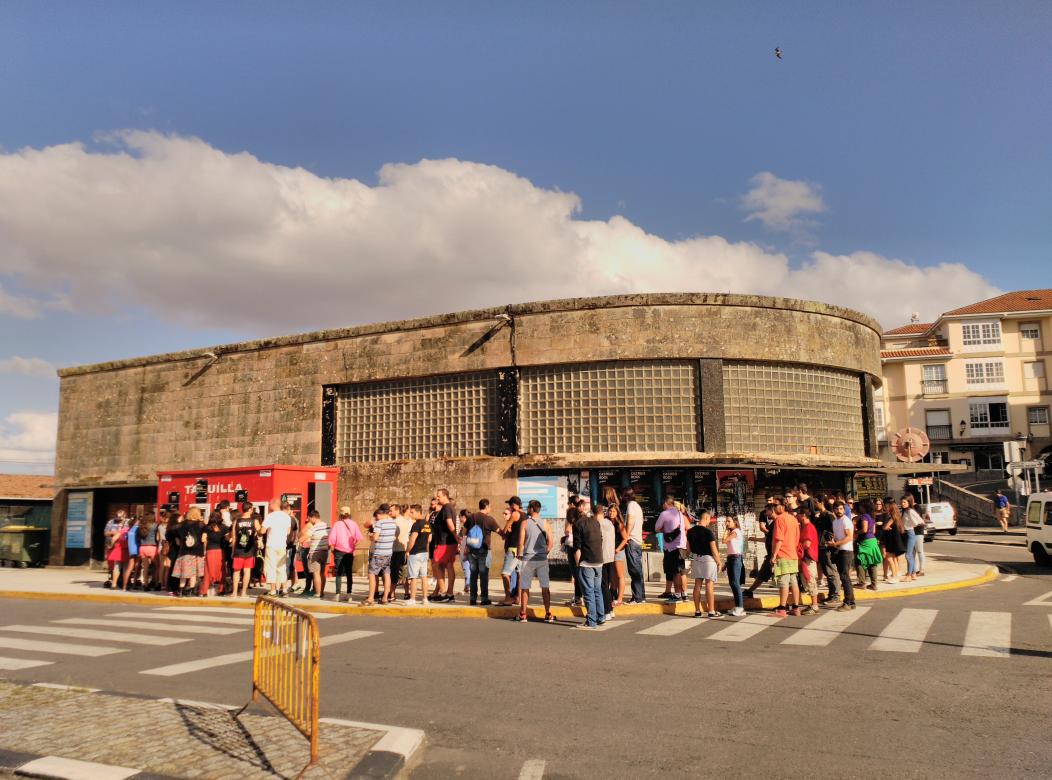 CasteloRock's tweet photo. Abrimos taquillas #CasteloRock #CasteloRock2015 #Muros #venres7 #bono2dias e anticipadas http://t.co/eSIQbuK8Wd