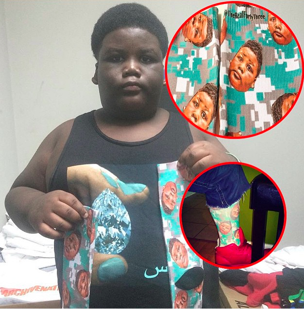 RealFortyThree's tweet photo. "OO Kill-EM" @OfficialTerio Wearing our custom socks #sockaddict #customsocks #swag  #swagger #sneakerhead #sneakers http://t.co/TqK8EnvNaC