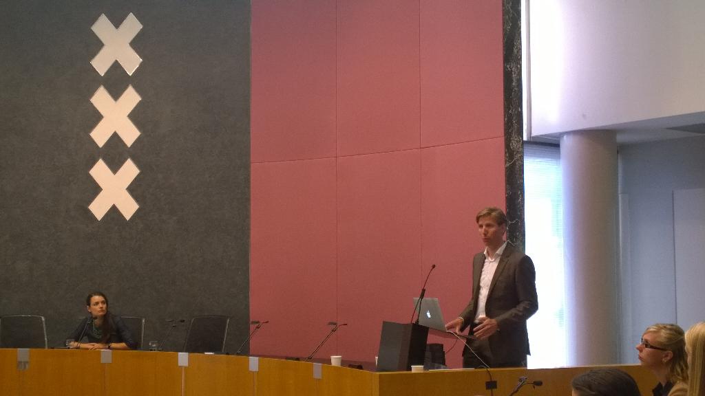 StrategicCities's tweet image. . @fietsprofessor addressing Amsterdam City Hall on the need to understand more about cycling in this city #PCCAMS