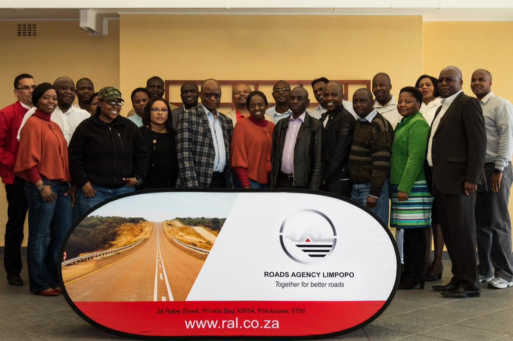 RoadsAgency's tweet photo. #RAL@WORK: #RALStrategySession - Winning team determined to make a difference in Limpopo. http://t.co/pip1X3GZV3