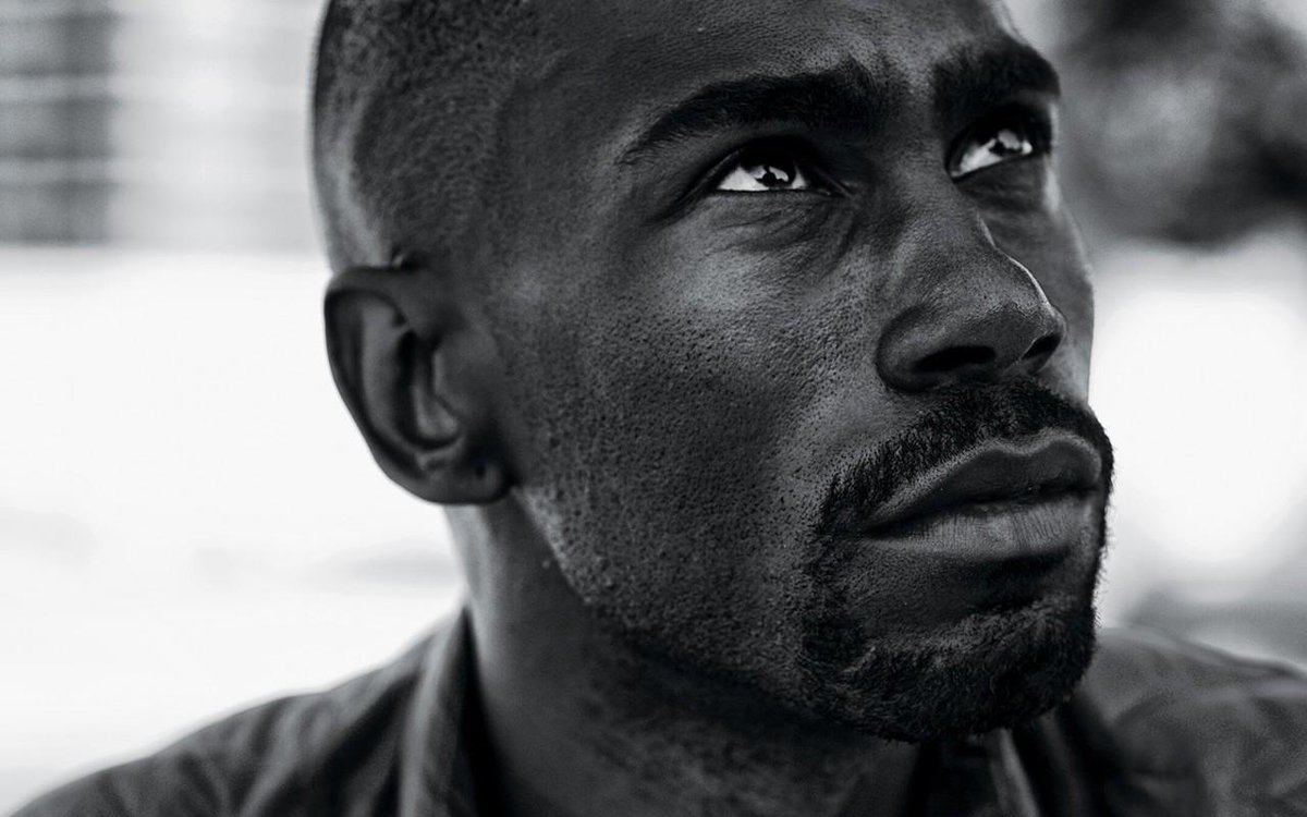 EBONY's tweet photo. Classic Man - Our interview with the very loved (and very hated) @deray #FergusonForward http://t.co/XRY8Xc3GtT http://t.co/aB2KjUBk8f