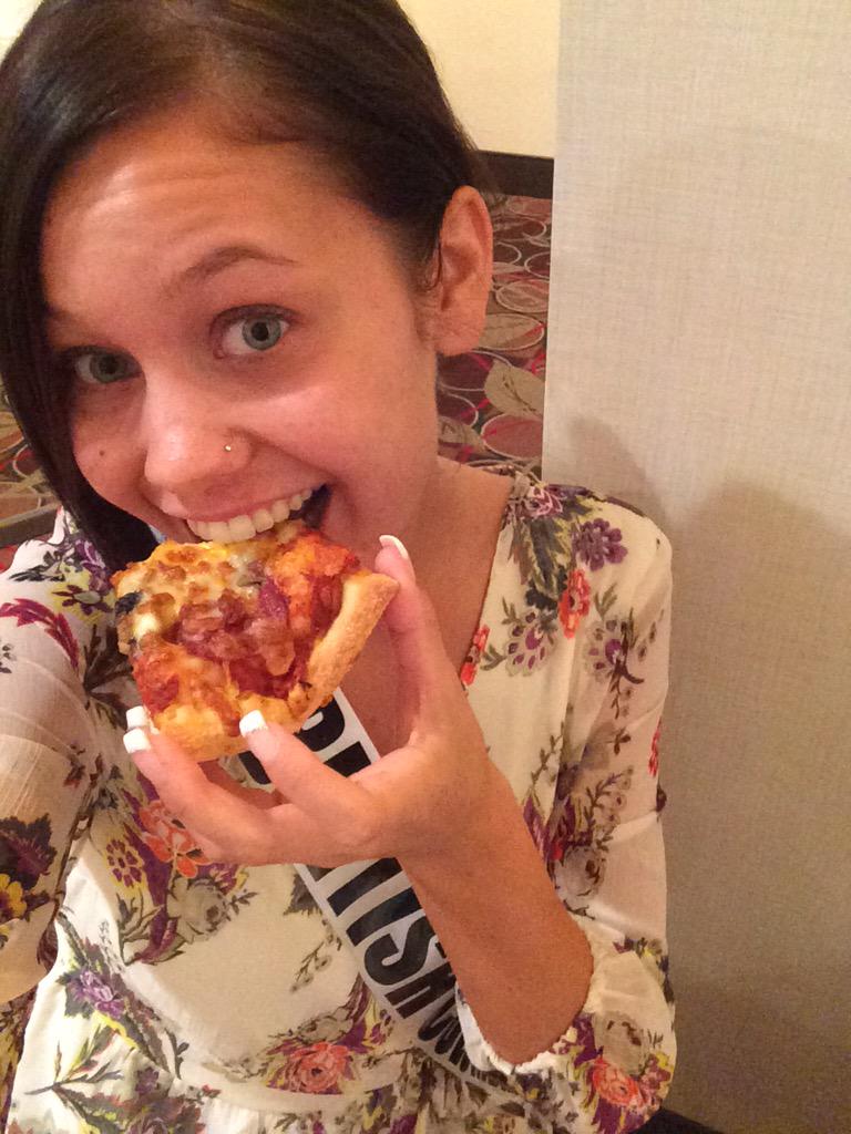 teensouthbc2015's tweet photo. Thank you @Panago_Pizza for the amazing lunch @ miss teenage Canada pageant!!! :) http://t.co/PJlyg7NBO7