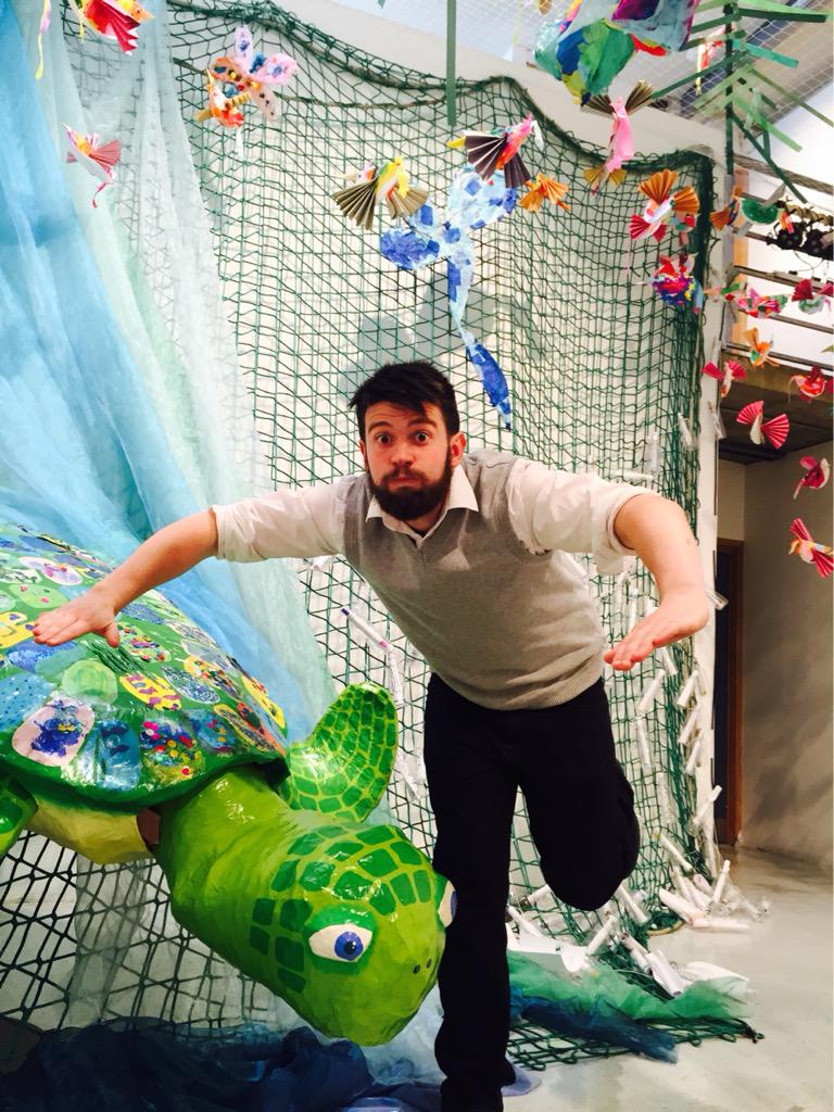 PaddleBoatTCo's tweet photo. Thank you @FringeReview for our 1st @edfringe review @GreensideVenue http://t.co/iRD16p8TWI #ALMH HIGHLY RECOMMENDED http://t.co/KLJOOIFzBC