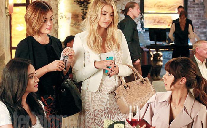 mpls_swiftie's tweet image. Exclusive photo from the time jump! #PLLTimeJump ❤️