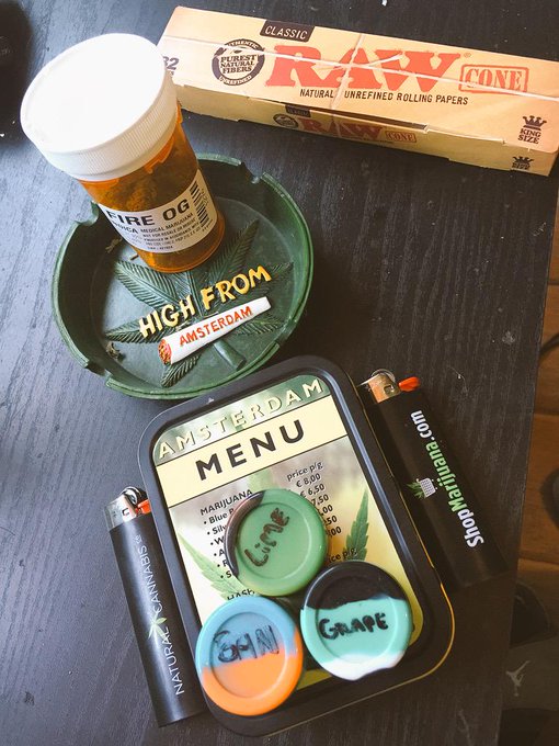 Paraphernalia from all over the world. #Raw #FireOG #CO2 grape/nana/lime #Amsterdam @ShopMarijuana @naturalcannabis<a href="/tag/raw"class="tags">#Raw</a><a href="/tag/fireog"class="tags">#FireOG</a><a href="/tag/amsterdam"class="tags"><span>#amsterdam</span></a><a href="/tag/co2"class="tags"><span>#co2</span></a>