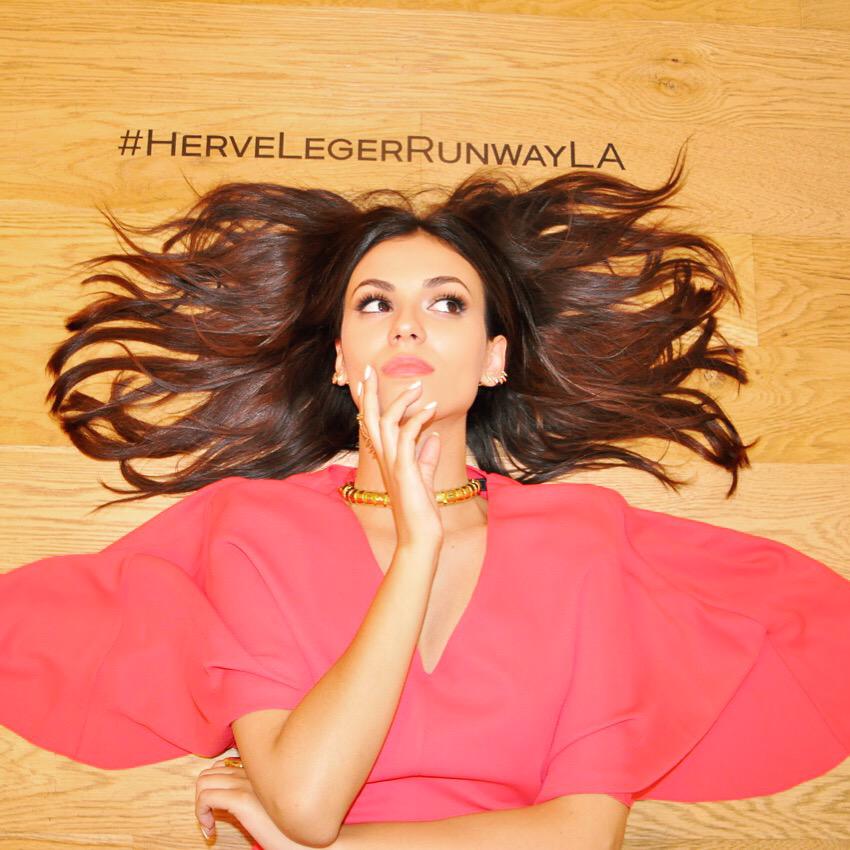 VictoriaJustice's tweet image. The show was amazing last night! Thank you @bcbgmaxazria @herveleger for having me 💥 #BCBGRunwayLA