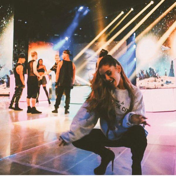 ArianaButeraFa2's tweet photo. She is Go Go Go! http://t.co/S3Snis87IW