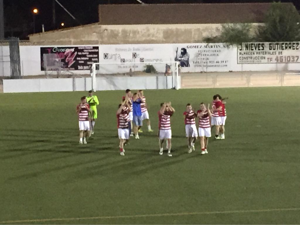 CDMadridejos_Of's tweet photo. Felicidades Al Aston Birra, Campeones del Campeonato de Fútbol 7, 2015 de Madridejos.
¡¡¡Enhorabuena de Craks!!! http://t.co/pnHA9u5OjL