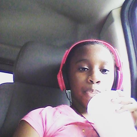 meyah_patterson's tweet photo. Something. To drink on the ride http://t.co/0NxC5NkDtl