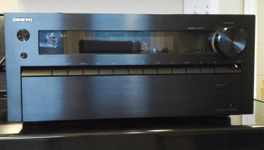 DeesDaMan's tweet image. New 9.2 onkyo with blutooth and wifi
Hell yeah!!!