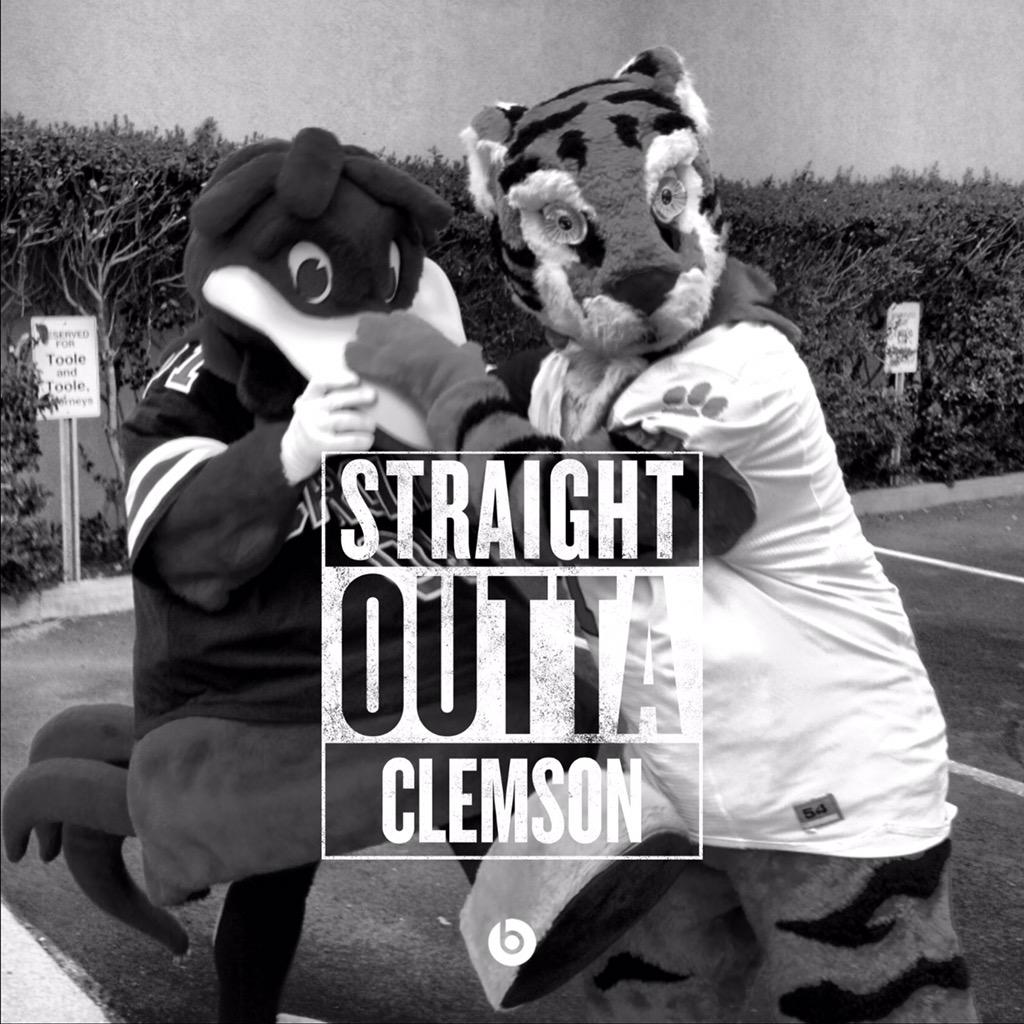 TheTiger_CU's tweet image. Season drops September 5th. #StraightOuttaClemson