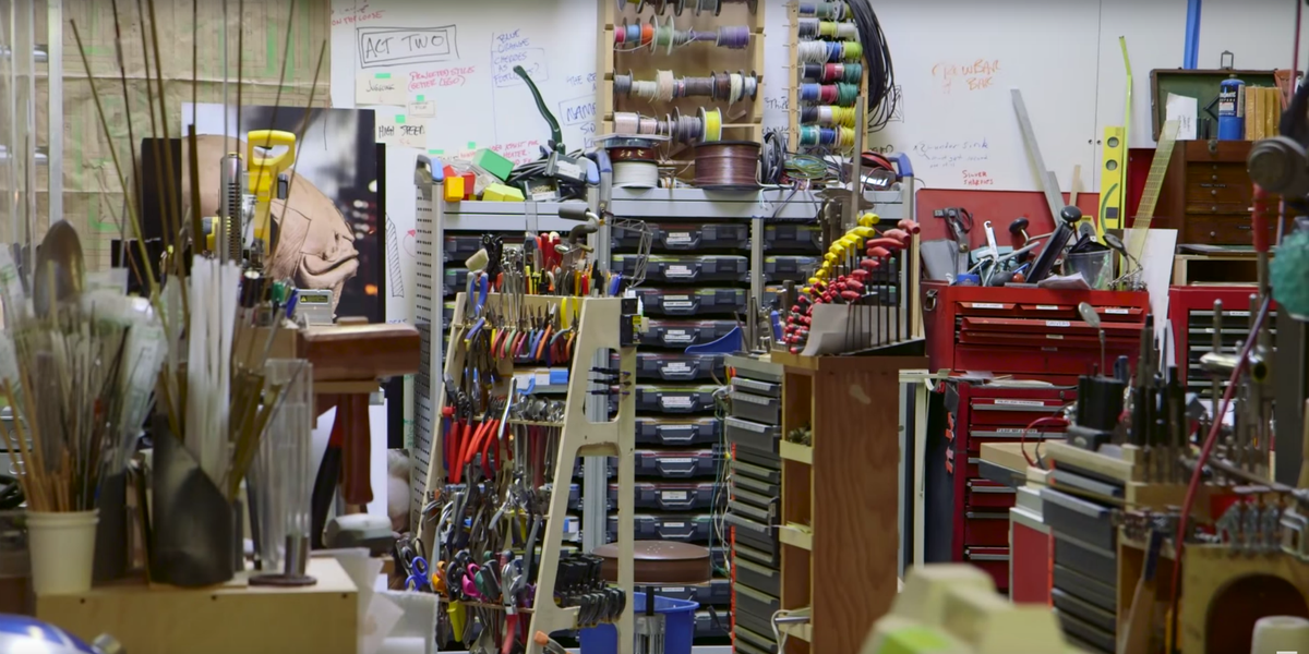 PopMech's tweet photo. Death to drawers: How Mythbuster Adam Savage (@donttrythis) organizes his workshop http://t.co/MBTL5Vb7l5 http://t.co/AgTNvPacRx