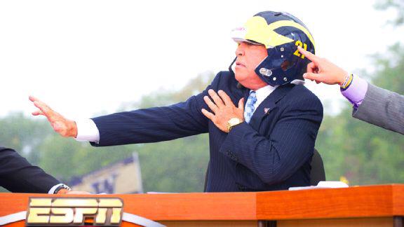 Happy 80th birthday lee corso!! Thank you for helping spark my love for college football!! 