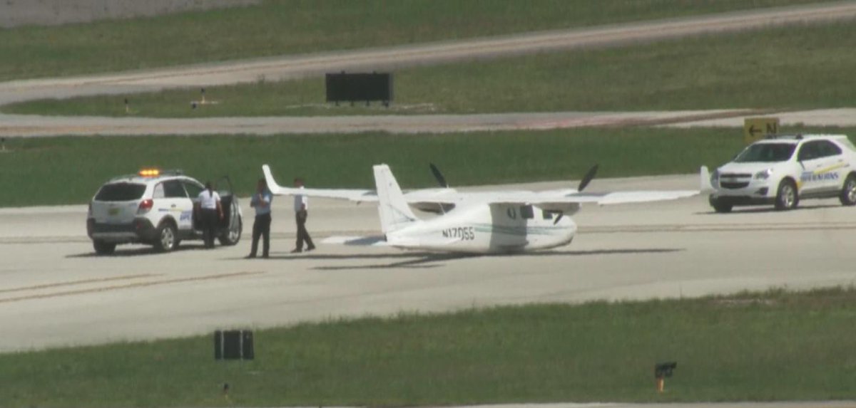 #BREAKING Plane makes belly landing at North Perry Airport in Pembroke Pines, no injuries reported http://t.co/nvAcjTuu3C