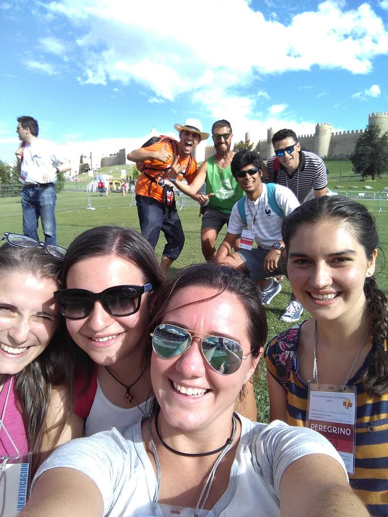 mimundo89's tweet photo. Disfrutando de una experiencia increible #Toledo #Orden #Familia#EEJ2015 http://t.co/rvxPT0YXGL
