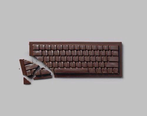 res____'s tweet image. Un teclado de chocolate 😂😍
