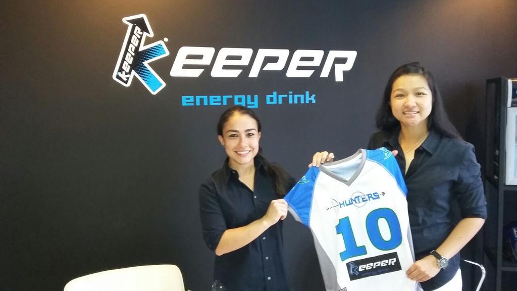 HUNTERS girls in KEEPER headquarter. This sunday go for it again...