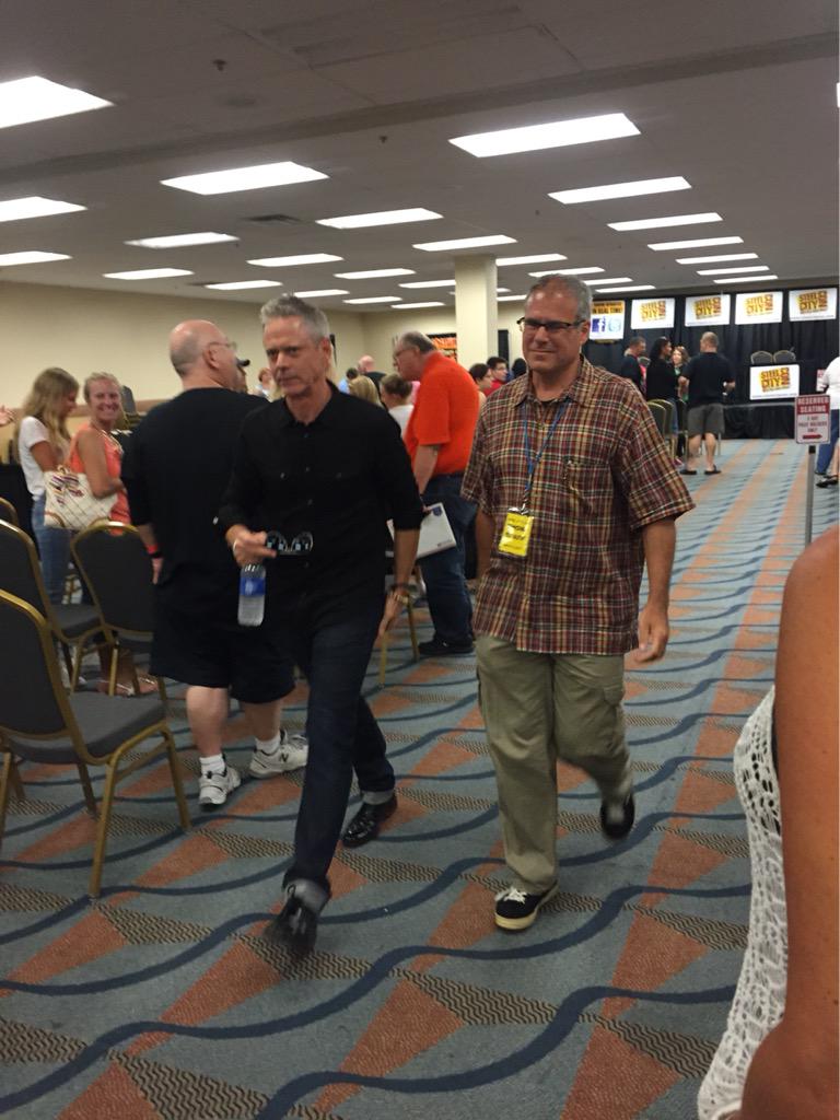 fleurylover's tweet photo. @GSara77 Had a blast! Got 2 more days too! #TommyIsSoDamnHot #WatchOutAndy #ILoveLincolnThough http://t.co/RTRWuZfZpa