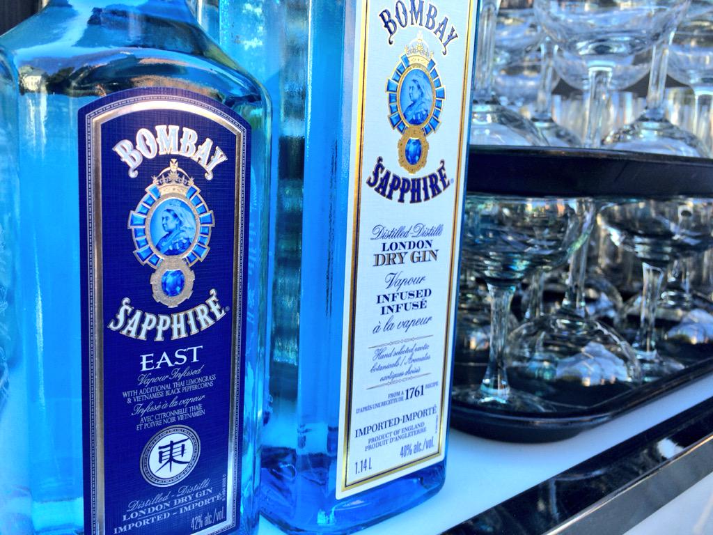 RyanTylerThomas's tweet image. Kicking off some #Bombay and #BombayEast cocktails at @PortlandVariety