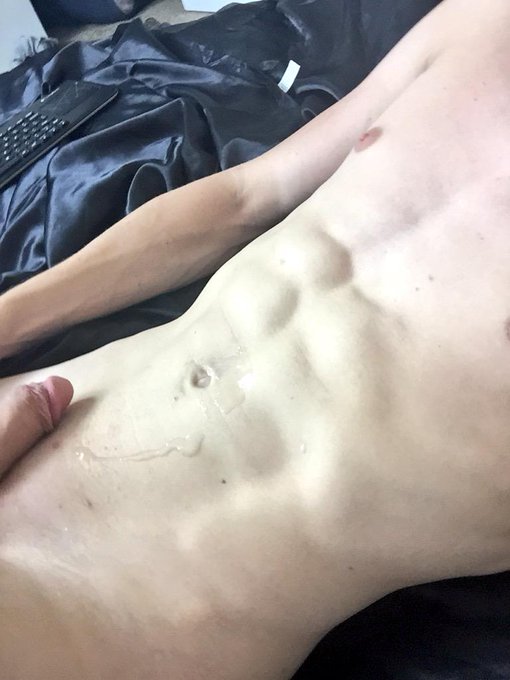 You guys missed a nice load! Check out some replays from my cam shows on http://t.co/7ySi74LAxa #gay