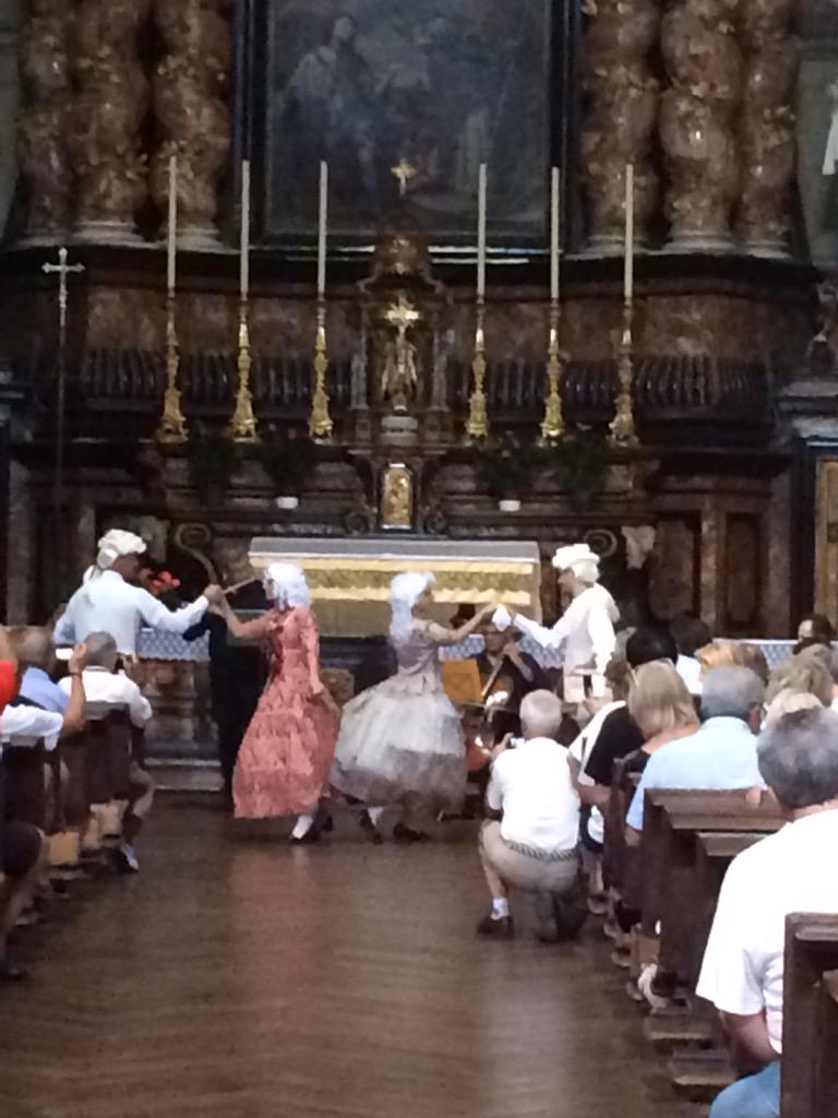 Avui comença a #torino el 28è #aplecinternacional. Fins diumenge, cultura d'arrel catalana amb <a href="/Adifolk_oficial/">Adifolk</a>