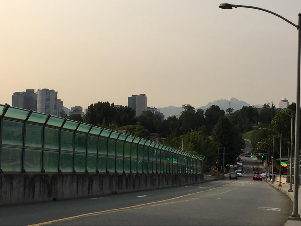 UniqueBryan's tweet photo. It's 0630 in Korea 🙈 http://t.co/0uyJaSDiVB