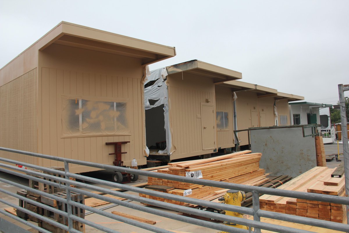 Change is a-foot at #SEMS! We're adding 6 new portable classrooms to house our growing student population! #SMUSD
