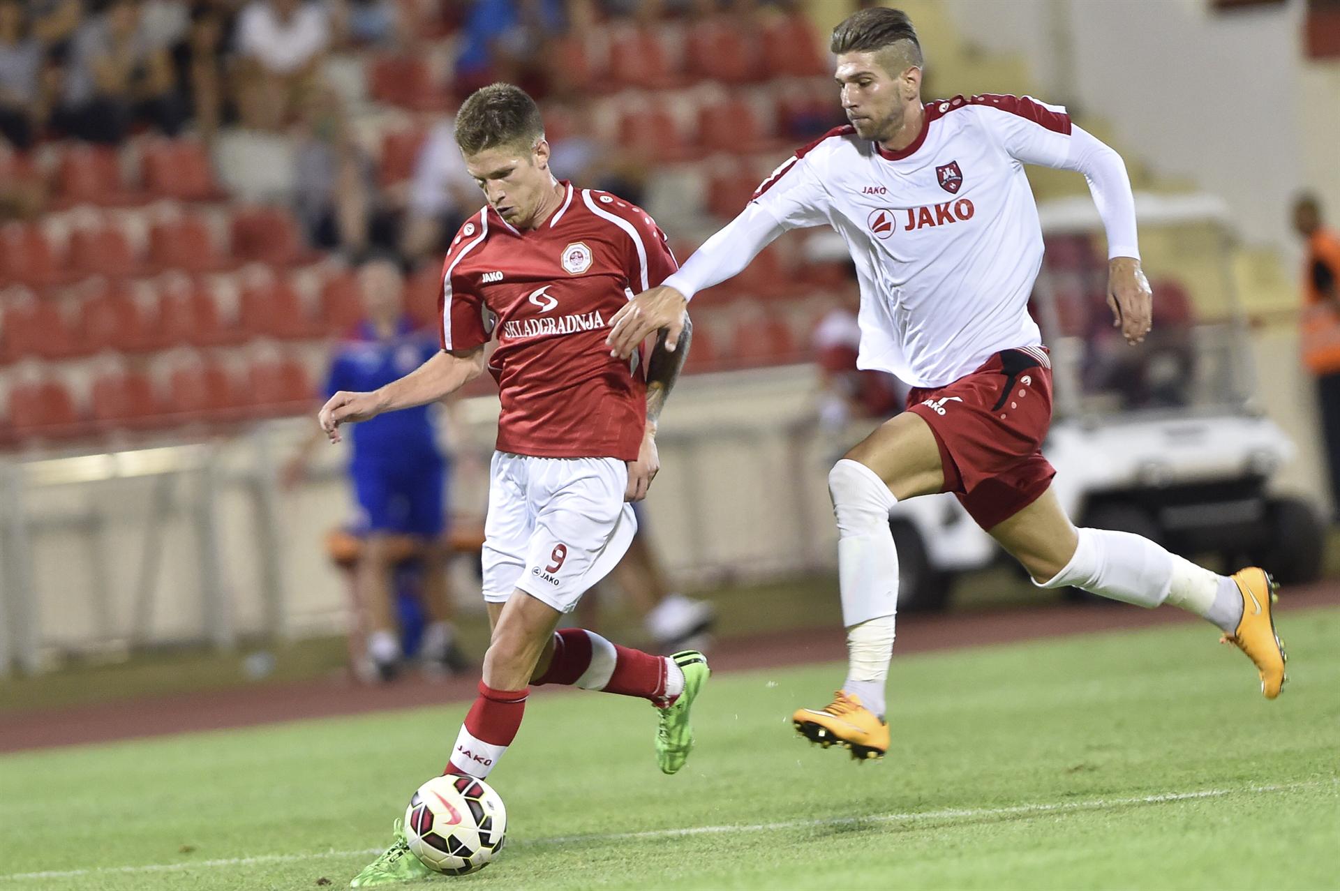 Marko Simonovski (L)