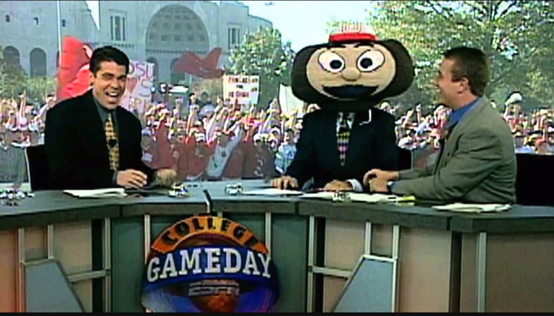 Happy birthday Lee Corso. His first mascot head was 